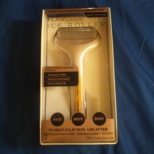 Finishing touch Flawless ice face roller